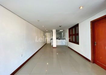 Apartamento para alugar com 110m², 3 dormitórios no bairro Santana em Porto Alegre