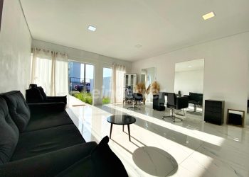 Casa Comercial para alugar com 120m² no bairro Alto Petrópolis em Porto Alegre