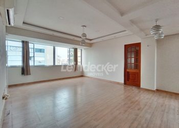 Apartamento para alugar com 100m², 3 dormitórios no bairro Centro em Porto Alegre