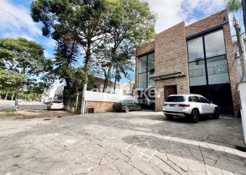 Loja para alugar com 300m², 4 vagas no bairro Chácara das Pedras em Porto Alegre