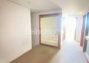 Conjunto para alugar com 103m², 2 vagas no bairro Três Figueiras em Porto Alegre