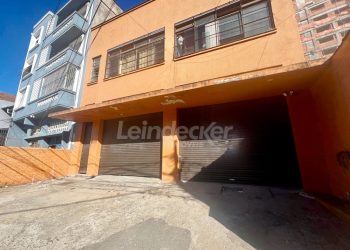 Depósito para alugar com 125m², 3 vagas no bairro São Geraldo em Porto Alegre