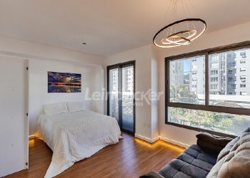 Loft para alugar com 41m², 1 dormitório, 1 vaga no bairro Tristeza em Porto Alegre