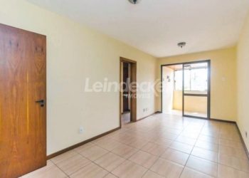 Apartamento para alugar com 75m², 2 dormitórios, 1 vaga no bairro Santana em Porto Alegre