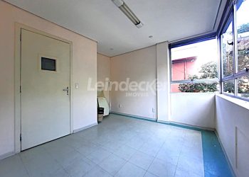 Sala para alugar com 35m², 1 vaga no bairro Petrópolis em Porto Alegre