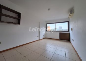 Sala para alugar com 30m² no bairro Centro em Porto Alegre