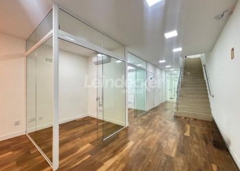 Loja para alugar com 400m² no bairro Azenha em Porto Alegre