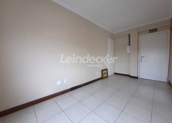 Sala para alugar com 45m² no bairro Santa Cecilia em Porto Alegre