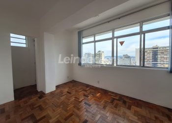 Conjunto para alugar com 31m² no bairro Centro em Porto Alegre