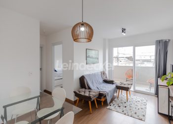 Apartamento para alugar com 70m², 2 dormitórios, 1 vaga no bairro Passo d'Areia em Porto Alegre