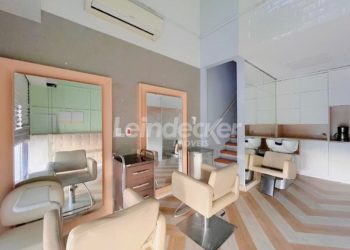 Loja para alugar com 47m², 1 vaga no bairro Partenon em Porto Alegre