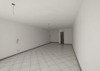 Sala para alugar com 53m² no bairro Nonoai em Porto Alegre