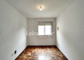 Apartamento para alugar com 50m², 2 dormitórios no bairro Santo Antônio em Porto Alegre
