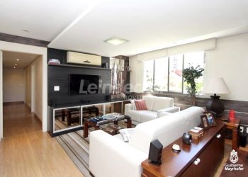 Apartamento para alugar com 191m², 4 dormitórios, 2 vagas no bairro Mont'serrat em Porto Alegre