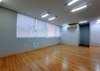 Sala para alugar com 59m² no bairro Rio Branco em Porto Alegre