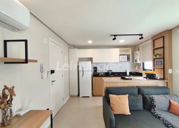 Loft para alugar com 65m², 1 dormitório, 1 vaga no bairro Cidade Baixa em Porto Alegre