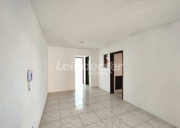 Apartamento para alugar com 59m², 2 dormitórios no bairro Medianeira em Porto Alegre