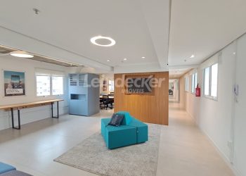 Sala para alugar com 90m², 2 vagas no bairro São João em Porto Alegre
