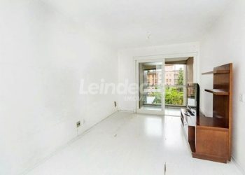 Apartamento para alugar com 104m², 3 dormitórios, 1 vaga no bairro Chácara das Pedras em Porto Alegre