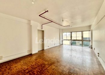 Sala para alugar com 72m² no bairro Centro em Porto Alegre