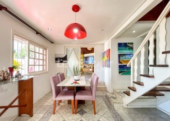 Casa para alugar com 117m², 3 dormitórios, 2 vagas no bairro Jardim São Pedro em Porto Alegre