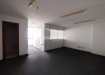Sala para alugar com 45m² no bairro Floresta em Porto Alegre