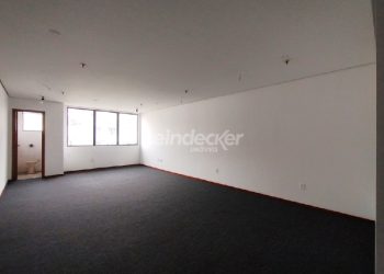 Sala para alugar com 45m² no bairro Floresta em Porto Alegre