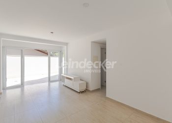 Apartamento para alugar com 102m², 2 dormitórios, 2 vagas no bairro Petrópolis em Porto Alegre