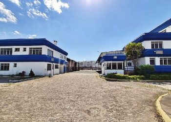 Prédio para alugar com 4.500m², 40 vagas no bairro Rubem Berta em Porto Alegre