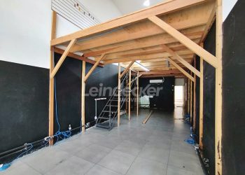 Loja para alugar com 120m², 1 vaga no bairro São João em Porto Alegre