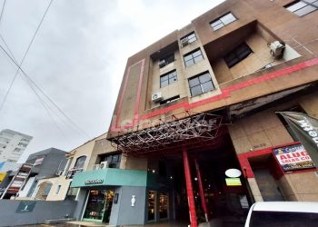 Sala para alugar com 40m² no bairro Tristeza em Porto Alegre