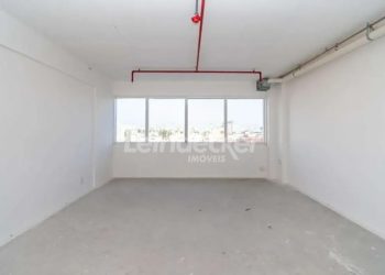 Sala para alugar com 80m², 1 vaga no bairro Santana em Porto Alegre