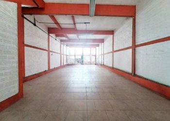 Loja para alugar com 300m² no bairro Azenha em Porto Alegre