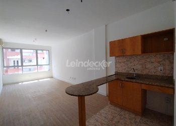 Apartamento para alugar com 35m², 1 dormitório no bairro Centro em Porto Alegre