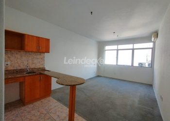 Apartamento para alugar com 33m², 1 dormitório no bairro Centro em Porto Alegre