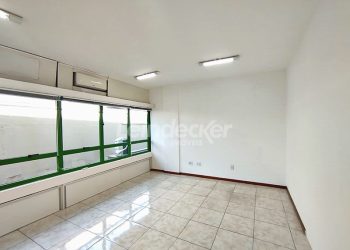 Sala para alugar com 48m², 1 vaga no bairro Petrópolis em Porto Alegre