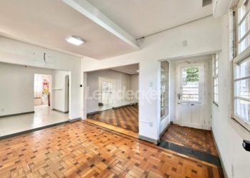 Casa Comercial para alugar com 200m², 6 vagas no bairro Petrópolis em Porto Alegre