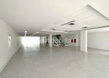 Loja para alugar com 500m², 3 vagas no bairro Menino Deus em Porto Alegre