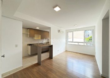 Apartamento para alugar com 65m², 3 dormitórios, 1 vaga no bairro Petrópolis em Porto Alegre