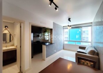 Apartamento para alugar com 50m², 1 dormitório, 1 vaga no bairro Passo d'Areia em Porto Alegre