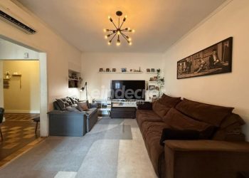 Apartamento para alugar com 80m², 3 dormitórios no bairro Petrópolis em Porto Alegre