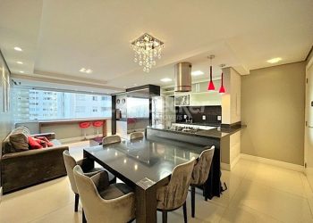 Apartamento para alugar com 80m², 3 dormitórios, 2 vagas no bairro Jardim Carvalho em Porto Alegre