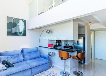 Loft para alugar com 36m², 1 dormitório, 1 vaga no bairro Jardim Carvalho em Porto Alegre