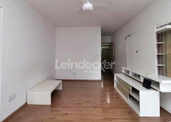 Apartamento para alugar com 75m², 2 dormitórios no bairro Santana em Porto Alegre