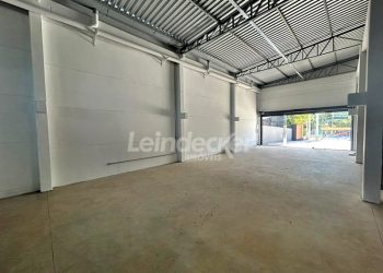 Loja para alugar com 250m², 10 vagas no bairro Hipica em Porto Alegre