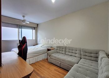 JK para alugar com 46m², 1 dormitório, 1 vaga no bairro Centro em Porto Alegre