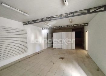 Loja para alugar com 220m², 1 vaga no bairro Floresta em Porto Alegre
