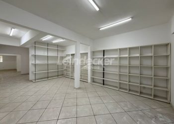 Depósito para alugar com 450m², 2 vagas no bairro Moinhos de Vento em Porto Alegre