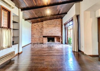 Casa Comercial para alugar com 422m², 5 dormitórios, 2 vagas no bairro Boa Vista em Porto Alegre