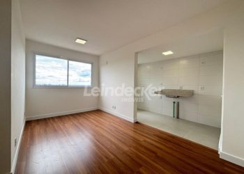Apartamento para alugar com 62m², 2 dormitórios, 1 vaga no bairro Jardim Itu em Porto Alegre